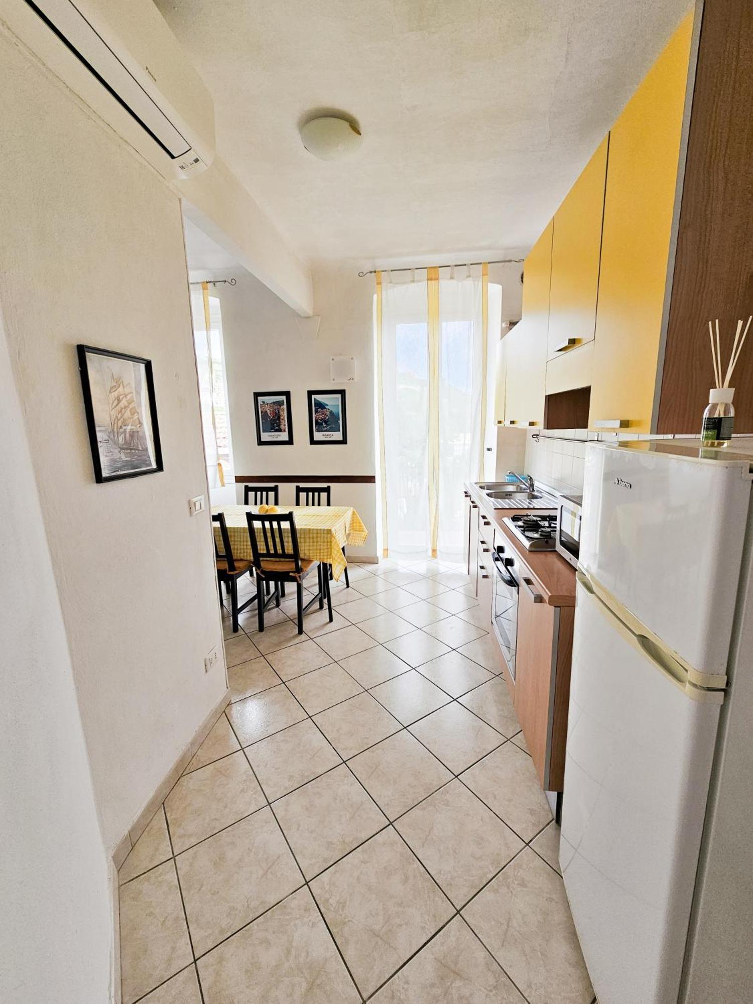 Narissara Apartment La Spezia Bagian luar foto